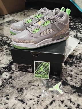 Jordan Kids' Grade School Spizike Low Shoes Kids 6.5 Youth - Glow In The Dark